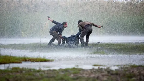 Відео до фільму Marshland | "Marshland" (La Isla Mínima) Oficial Trailer - English Sub.