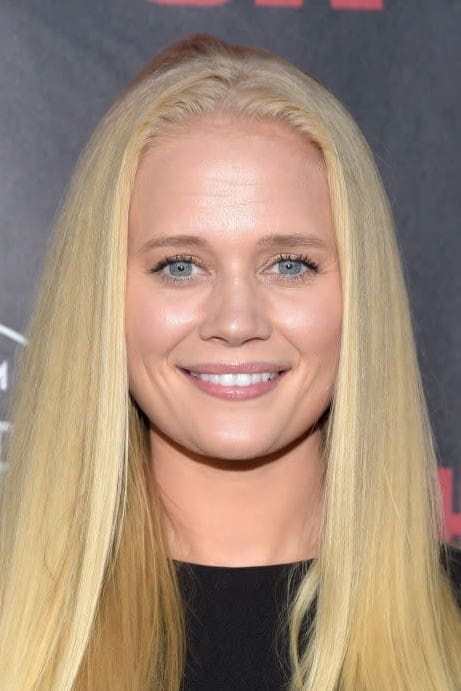 Фото Карлі Шредер (Carly Schroeder)