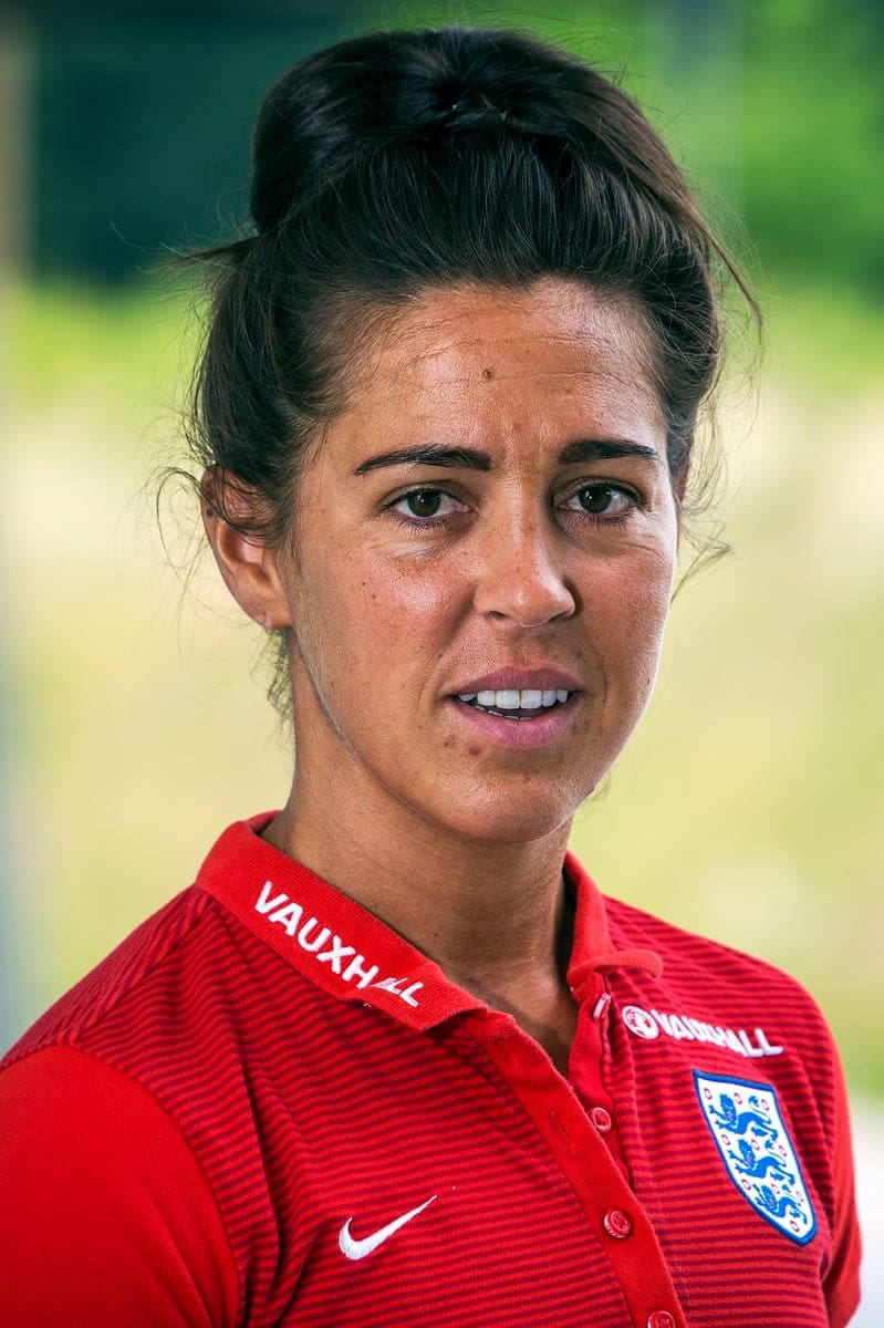 Фото  (Fara Williams)