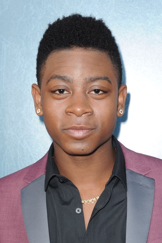 Фото  (RJ Cyler)