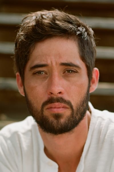 Фото  (Ryan Bingham)