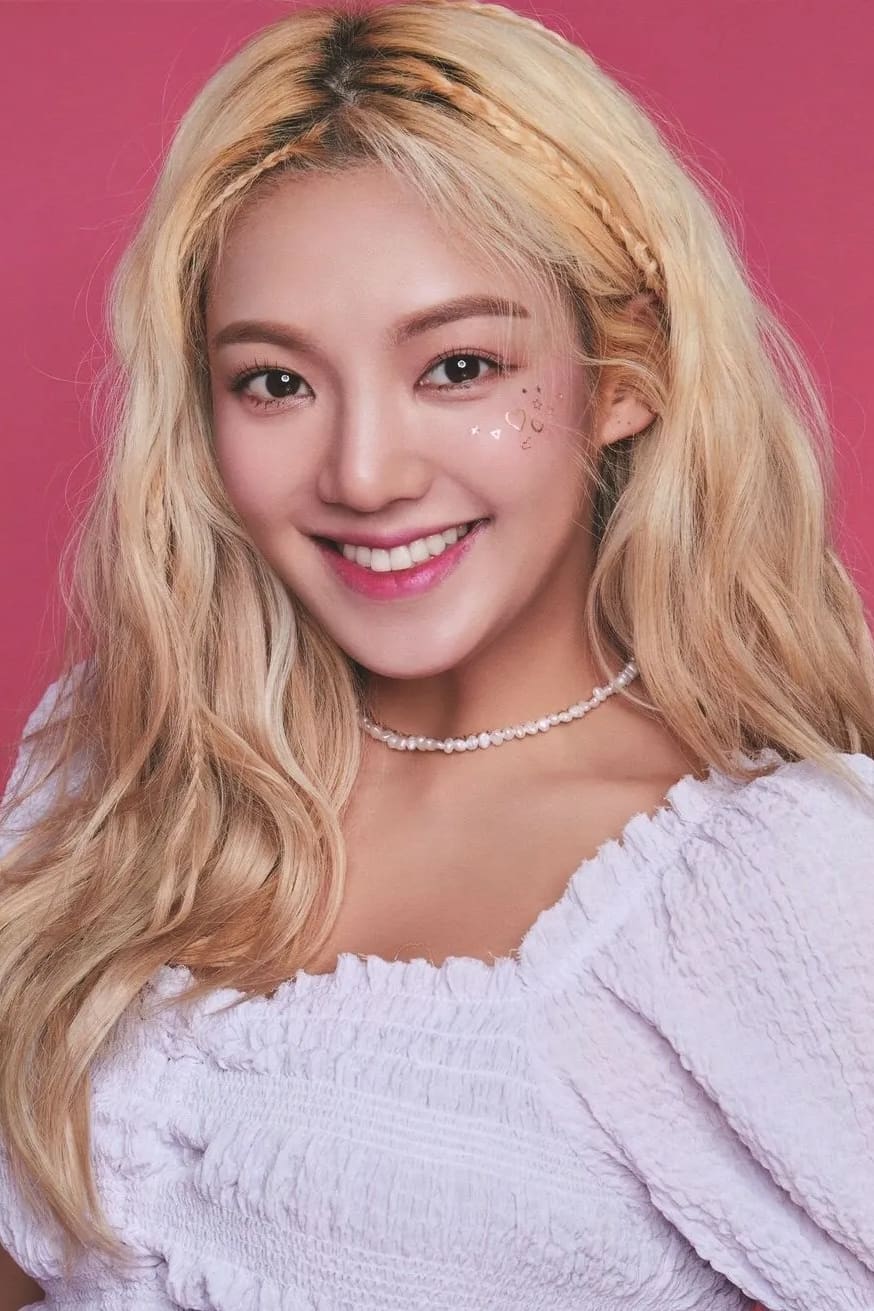 Фото  (Hyoyeon)