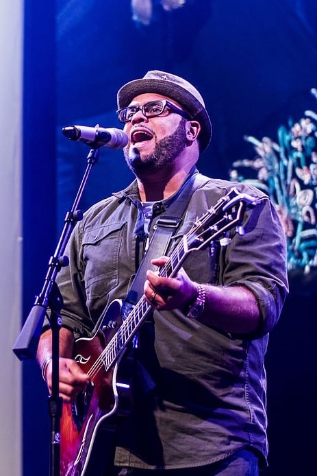 Фото  (Israel Houghton)