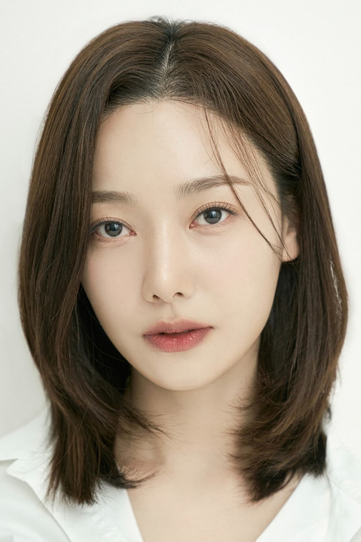 Фото  (Jin So-yeon)