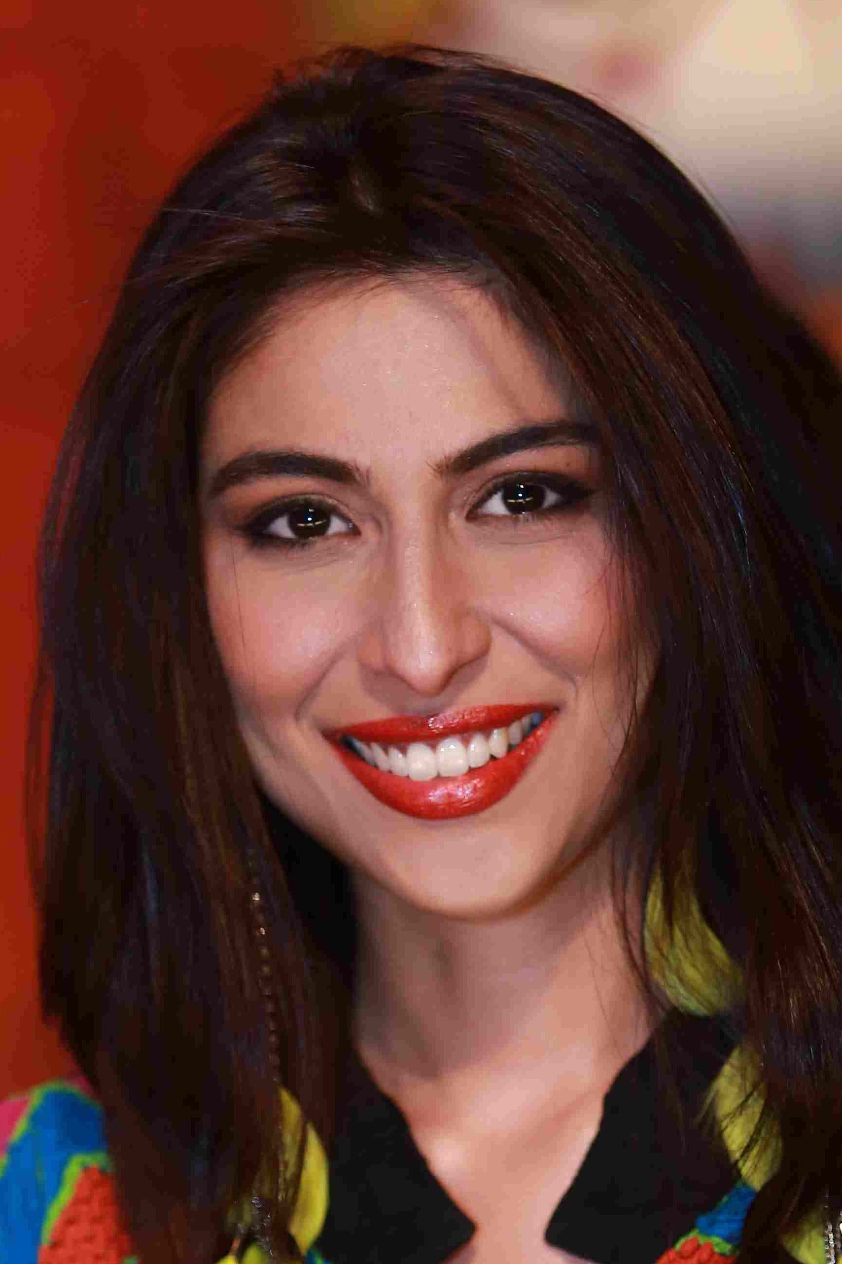 Фото  (Meesha Shafi)