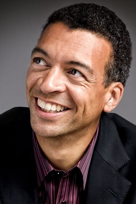 Фото  (Roderick Williams)