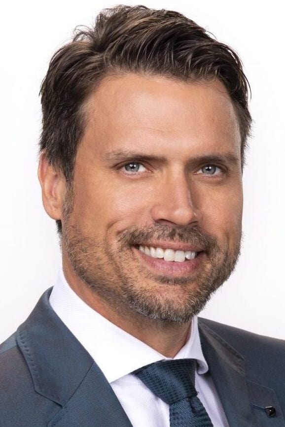 Фото  (Joshua Morrow)