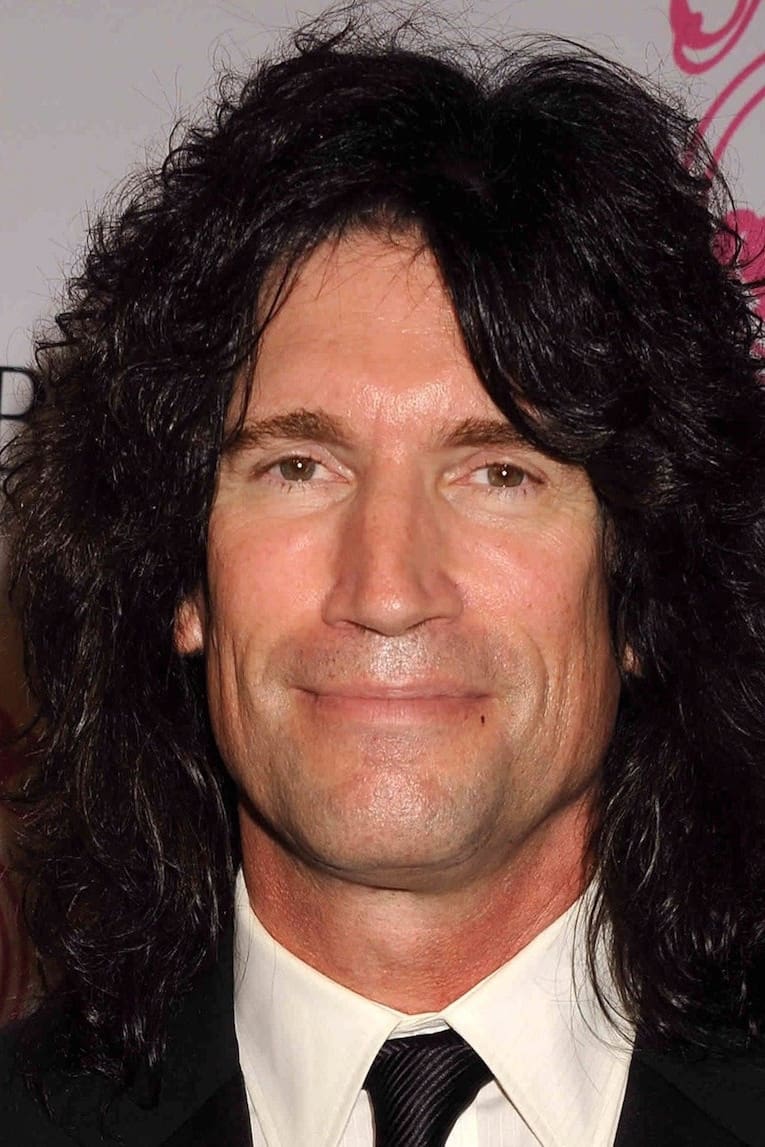 Фото  (Tommy Thayer)