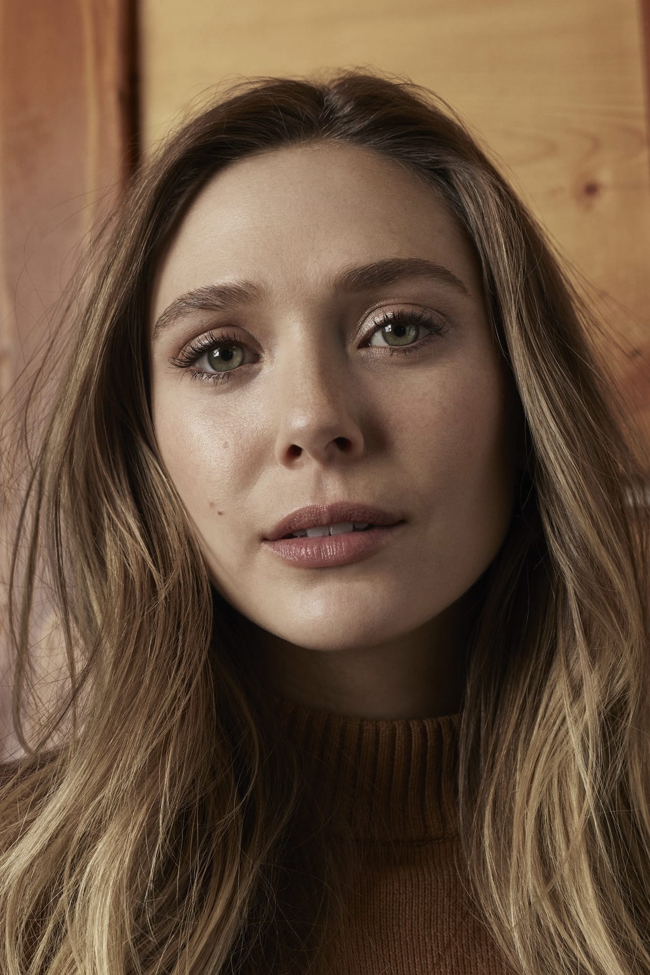 Фото Елізабет Олсен (Elizabeth Olsen)