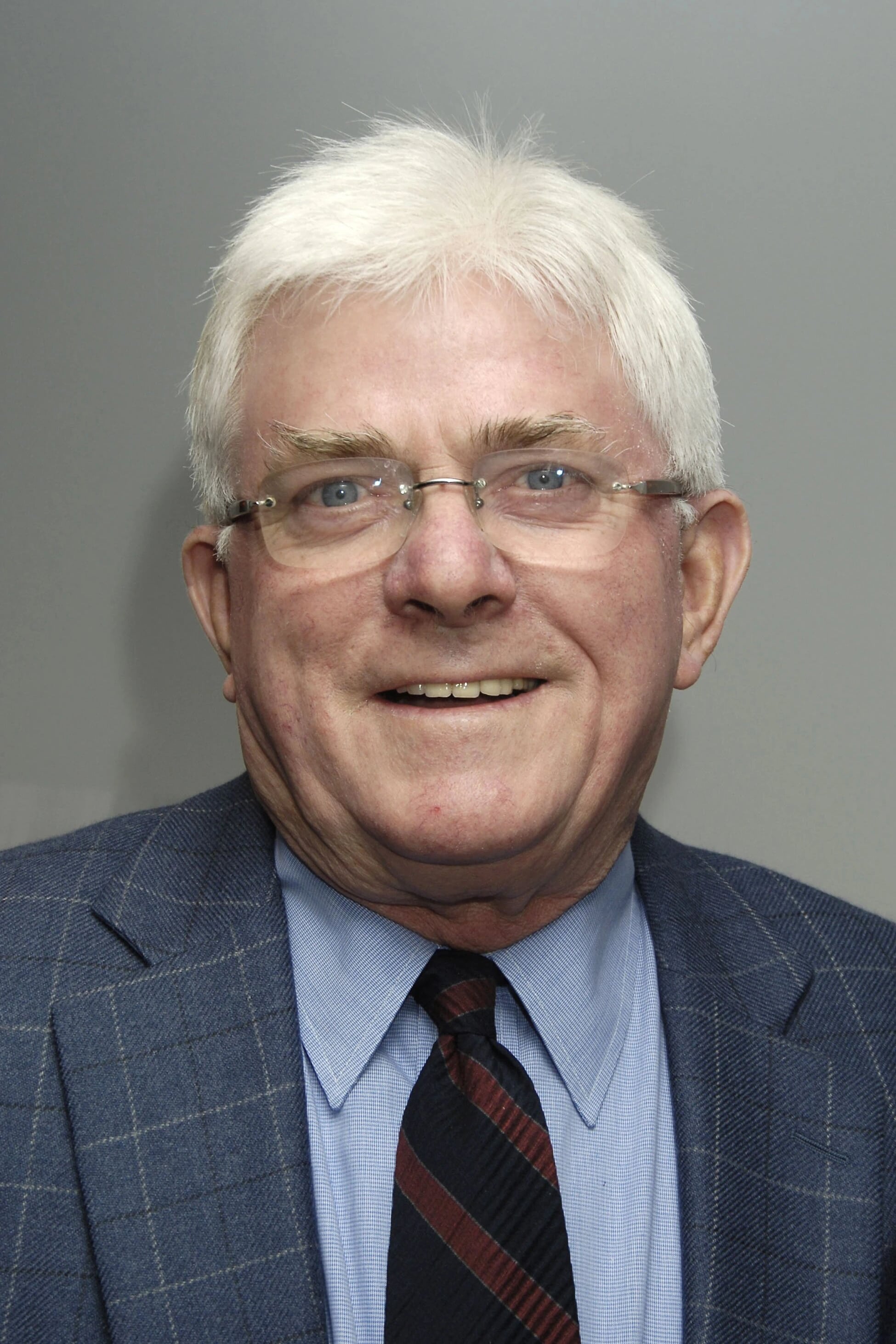 Фото  (Phil Donahue)