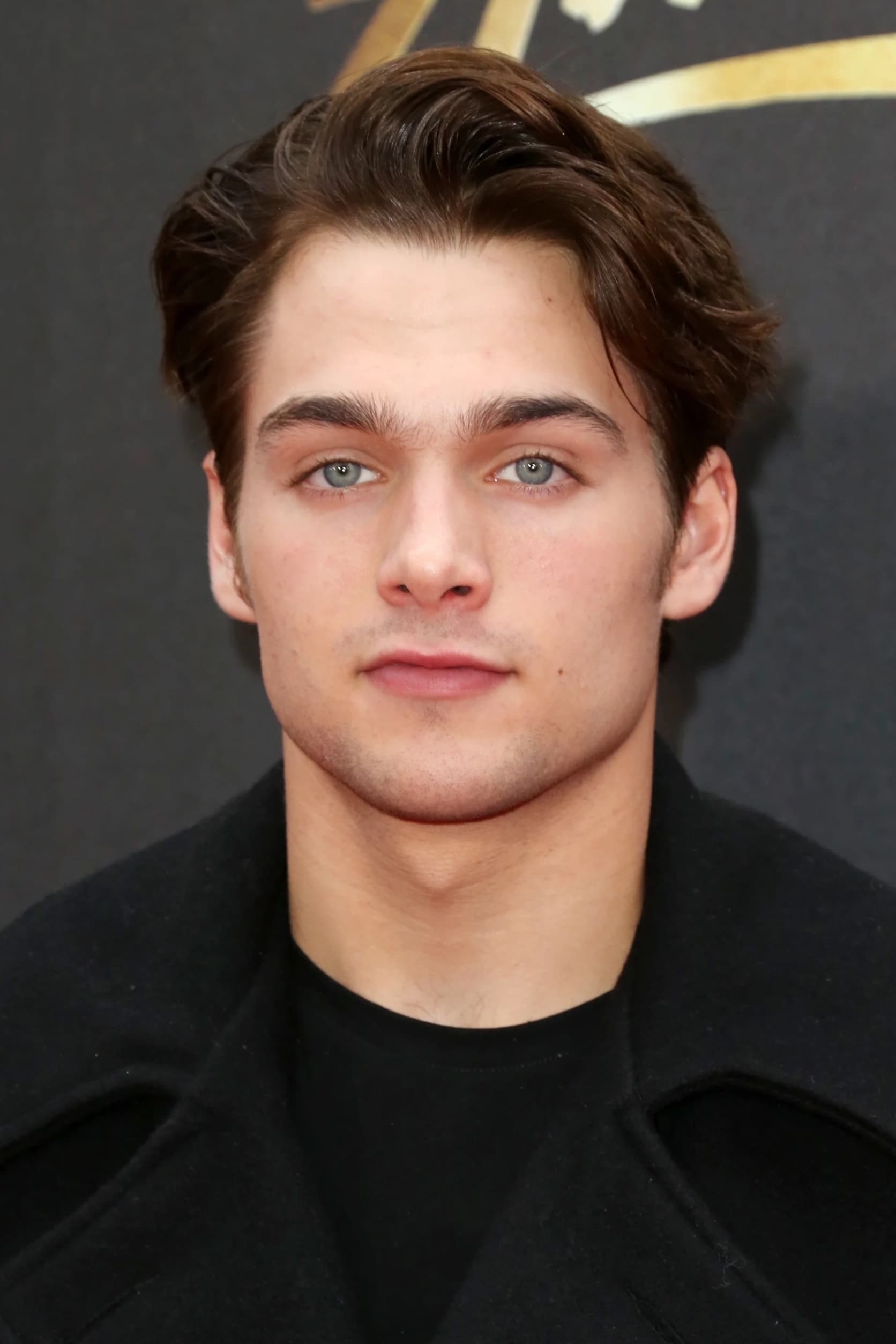 Фото Ділан Спрейберрі (Dylan Sprayberry)