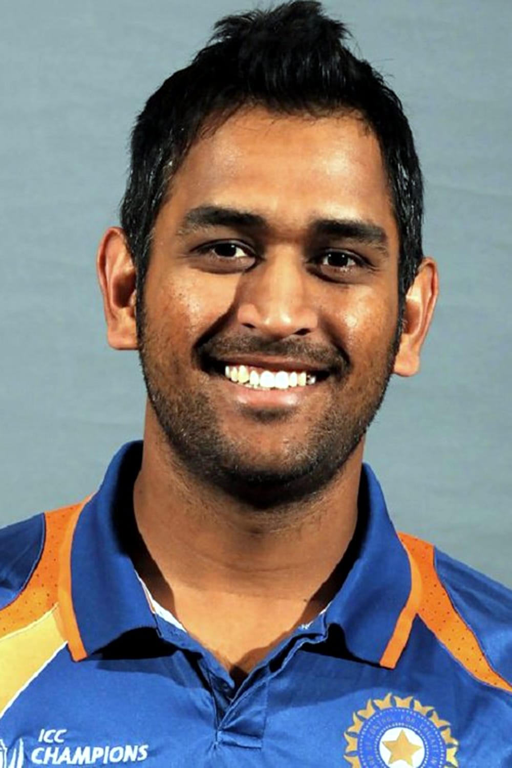 Фото  (Mahendra Singh Dhoni)