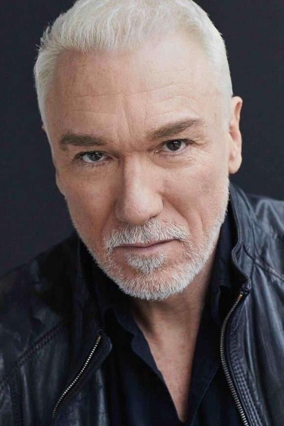 Фото  (Patrick Page)