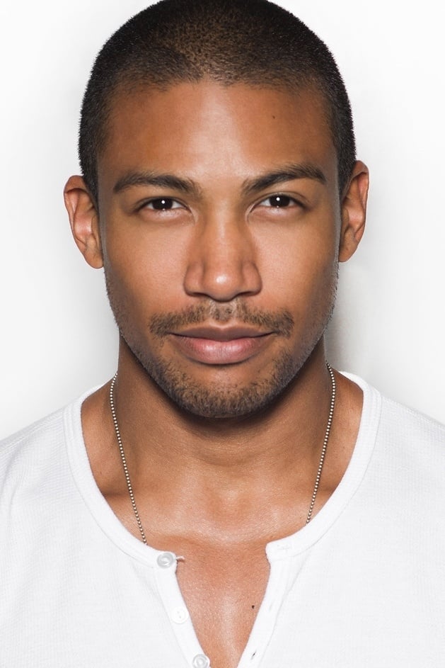 Фото  (Charles Michael Davis)