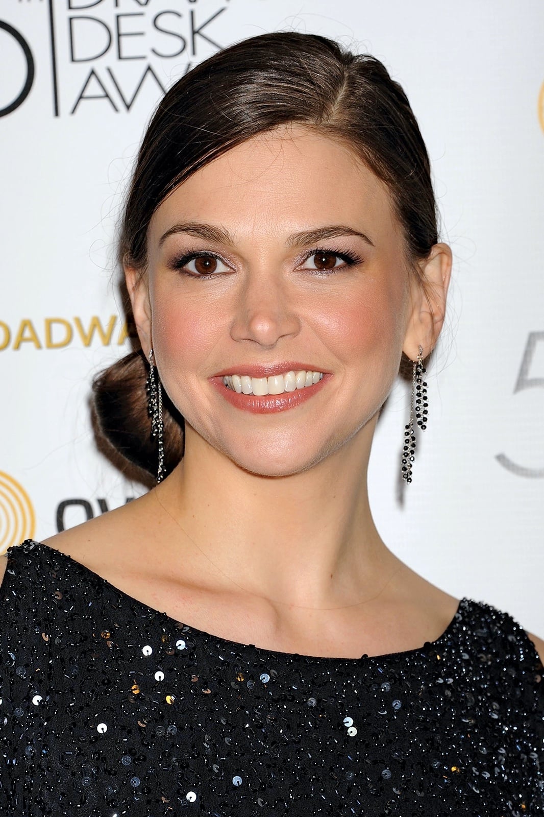 Фото  (Sutton Foster)