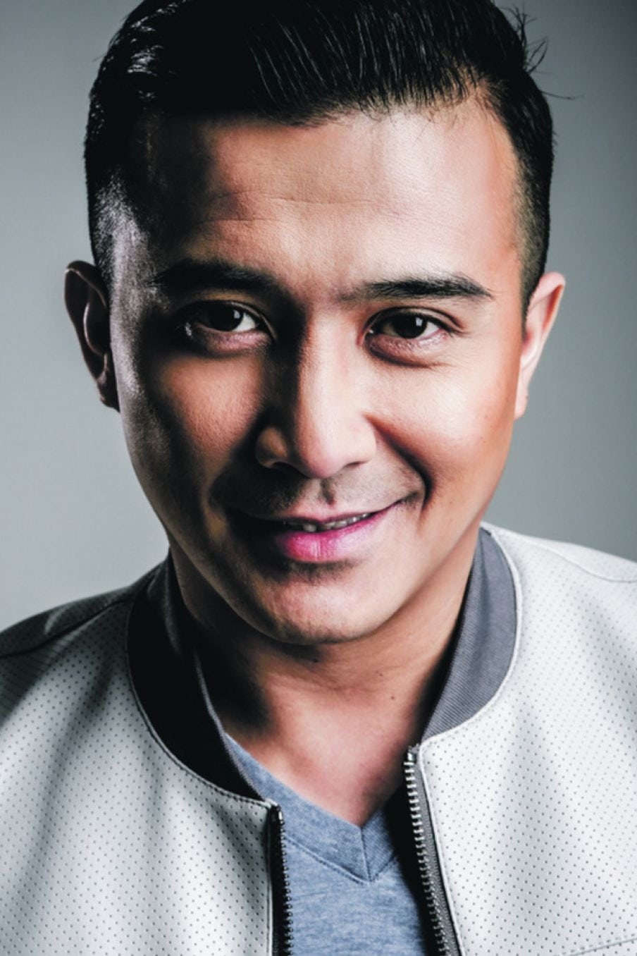 Фото  (Aaron Aziz)