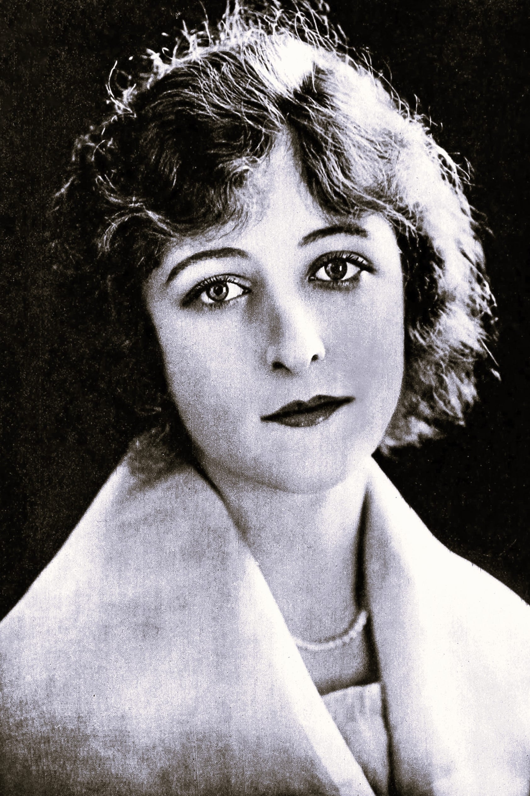 Фото Мілдред Гарріс (Mildred Harris)