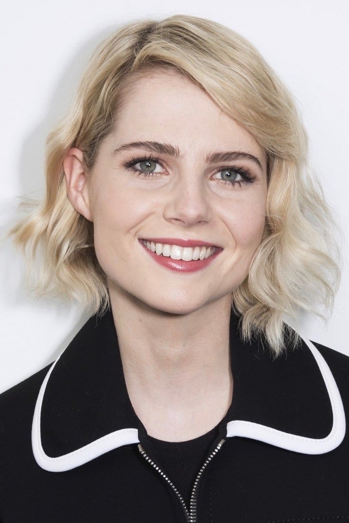 Фото Люсі Бойнтон (Lucy Boynton)