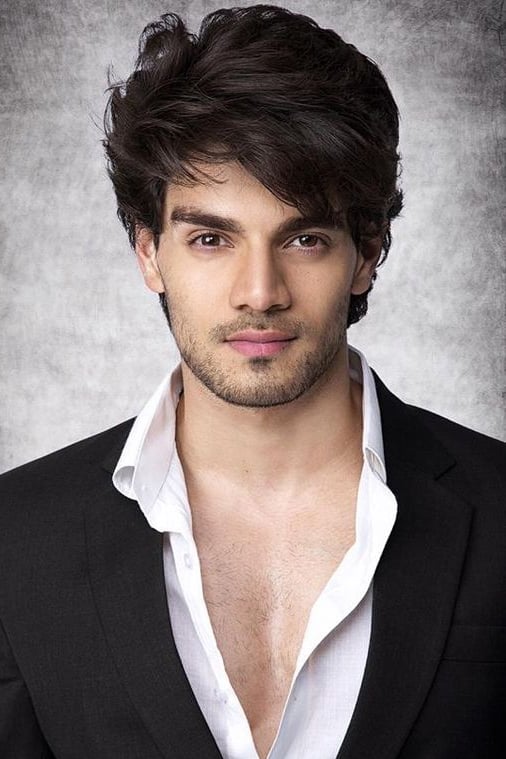 Фото  (Sooraj Pancholi)