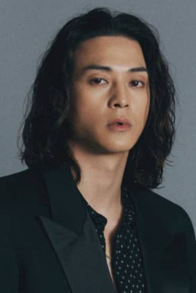 Фото  (Kim Ji-hoon)