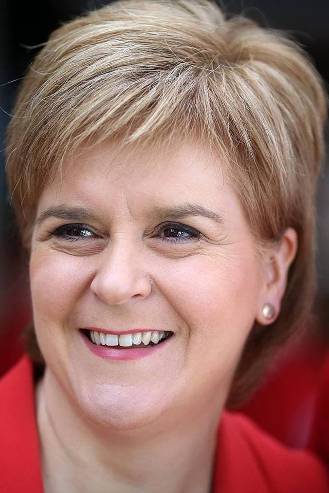 Фото  (Nicola Sturgeon)