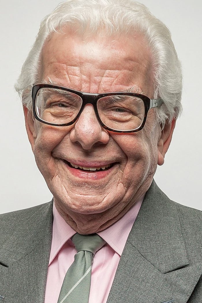 Фото  (Barry Cryer)