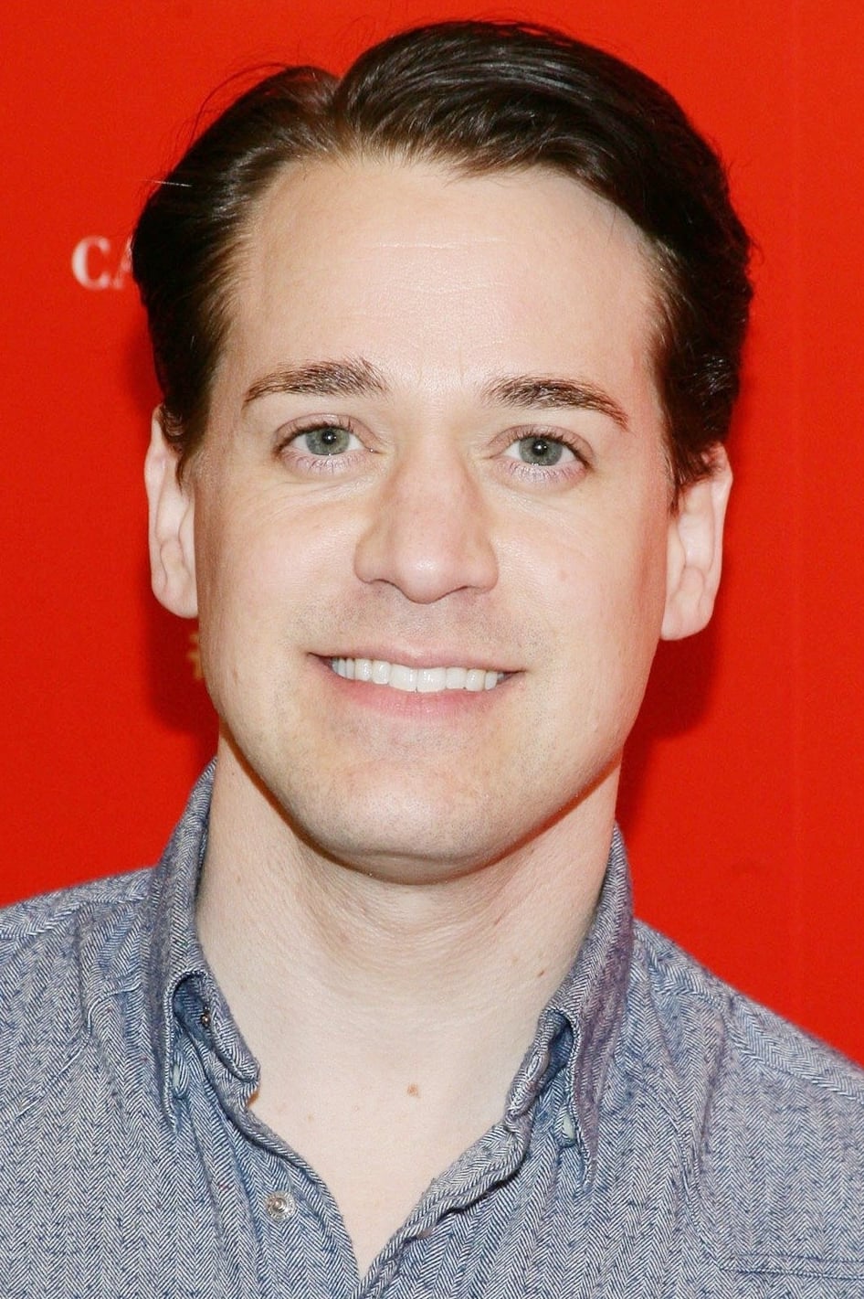 Фото  (T.R. Knight)