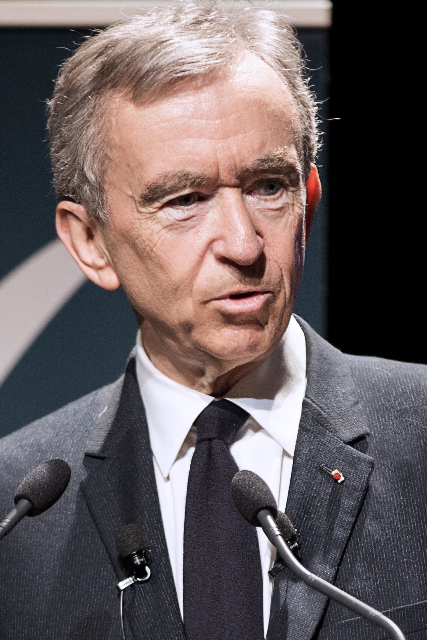 Фото  (Bernard Arnault)