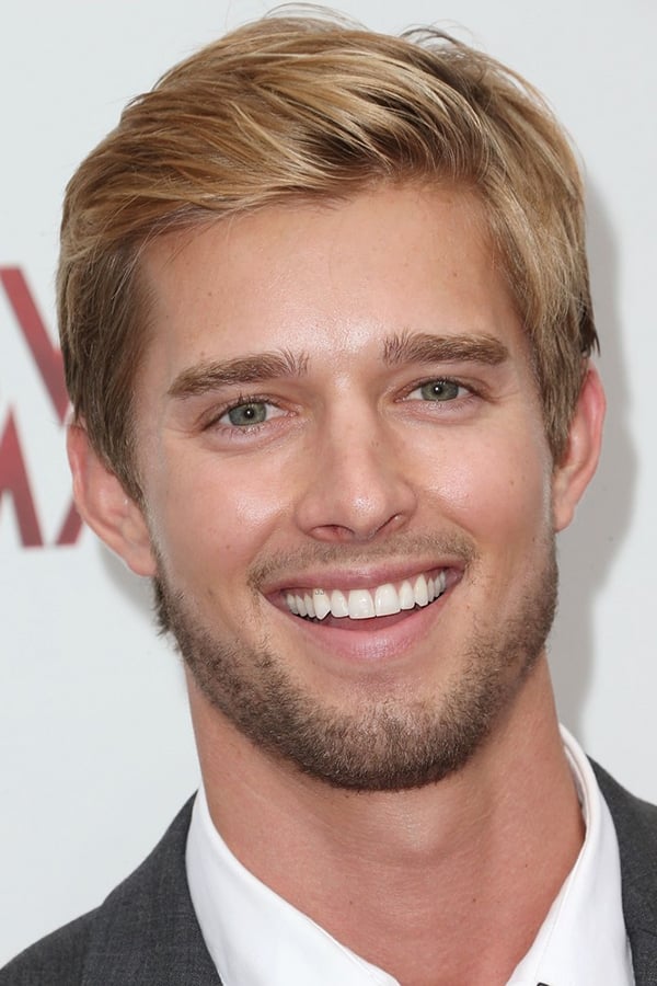 Фото  (Drew Van Acker)