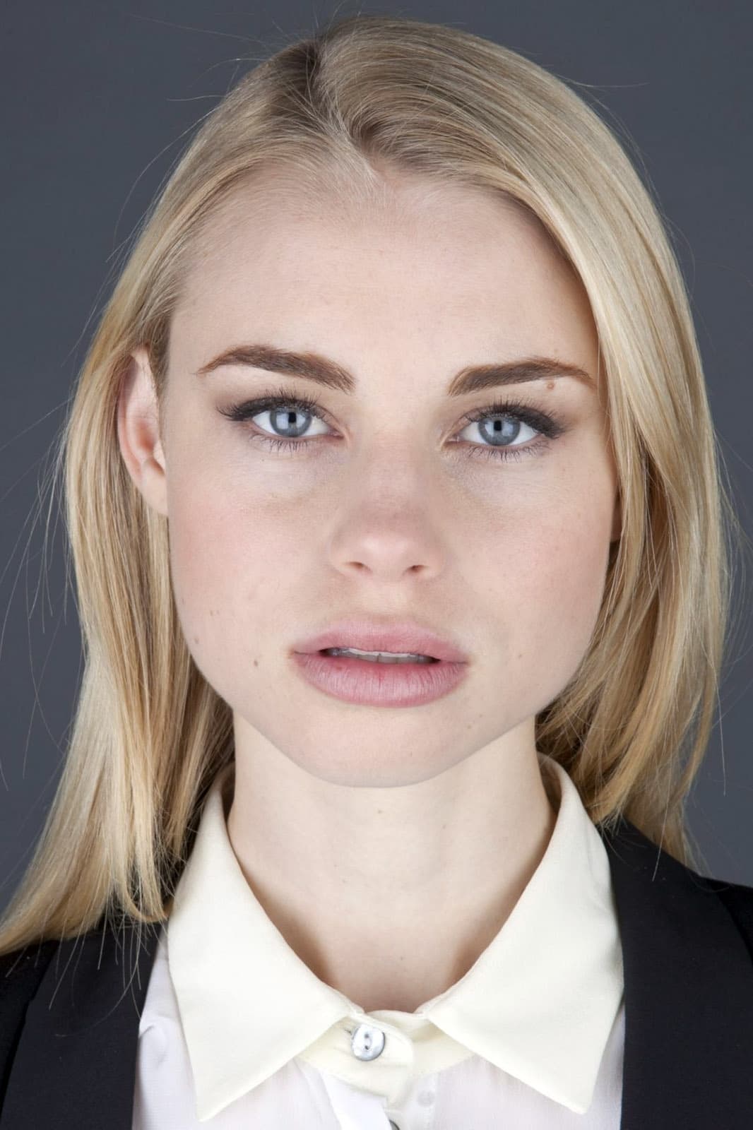 Фото Люсі Фрай (Lucy Fry)