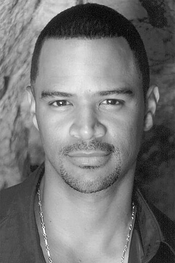 Фото Дондр Вітфілд (Dondre Whitfield)