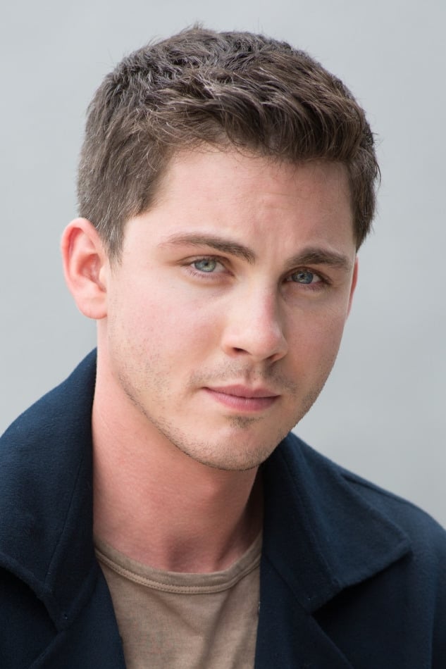 Фото Логан Лерман (Logan Lerman)