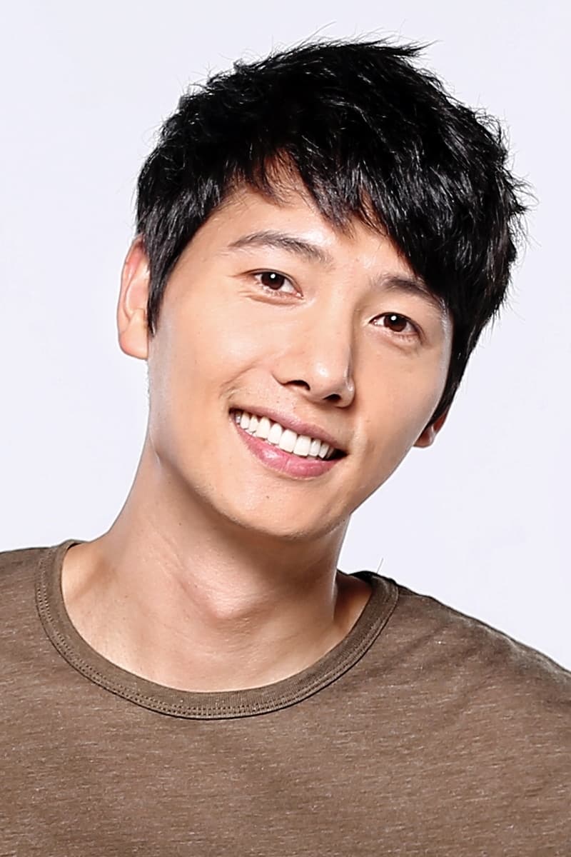 Фото  (Lee Sang-woo)