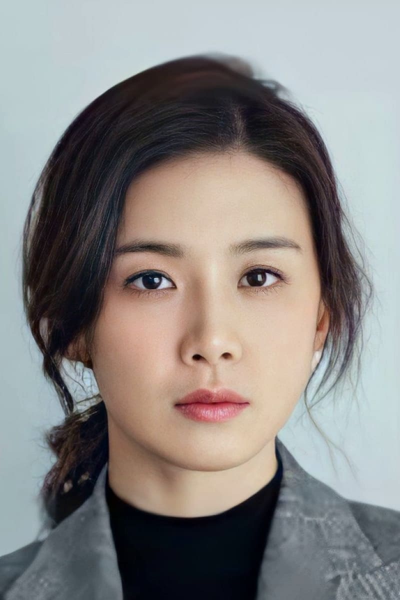 Фото  (Lee Bo-young)