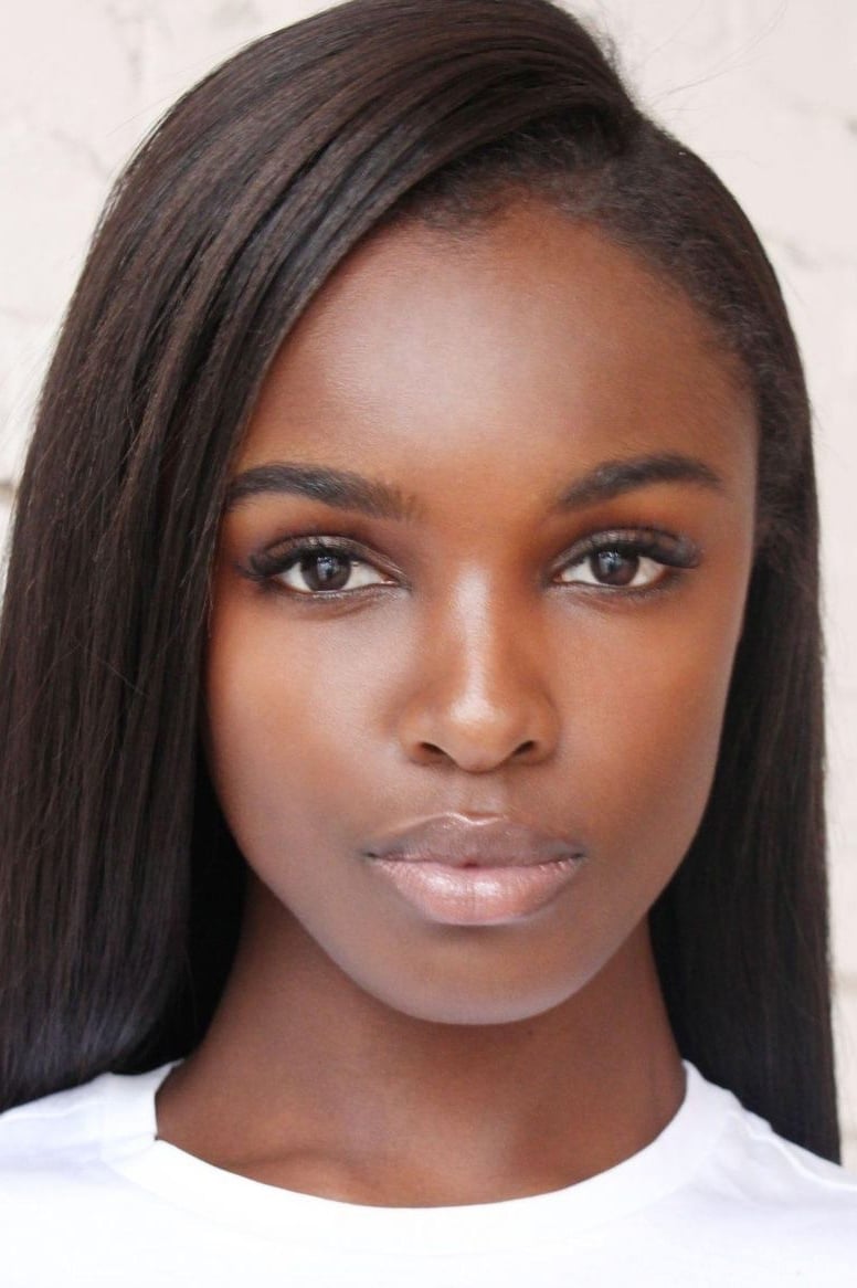 Фото  (Leomie Anderson)