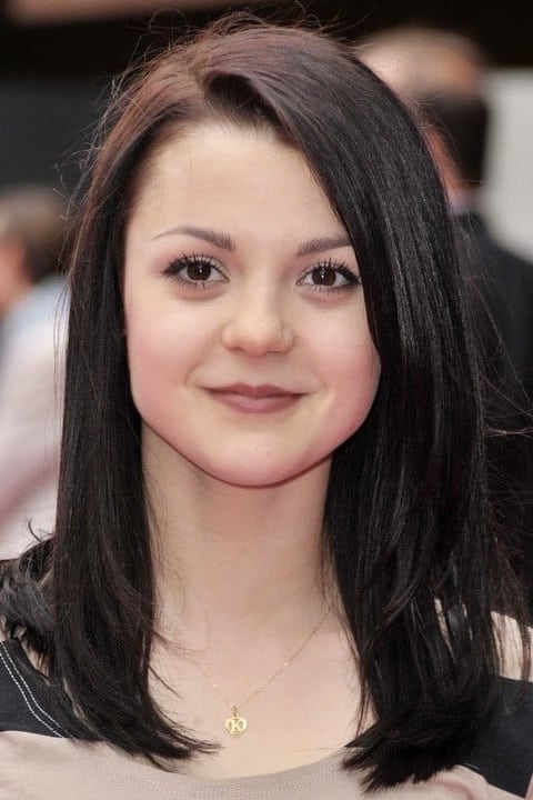 Фото  (Kathryn Prescott)