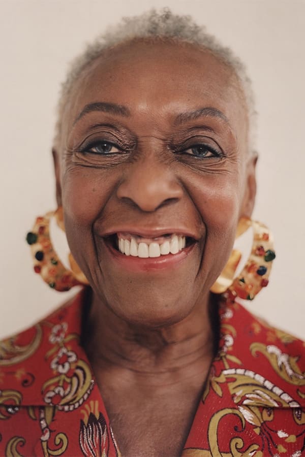 Фото  (Bethann Hardison)