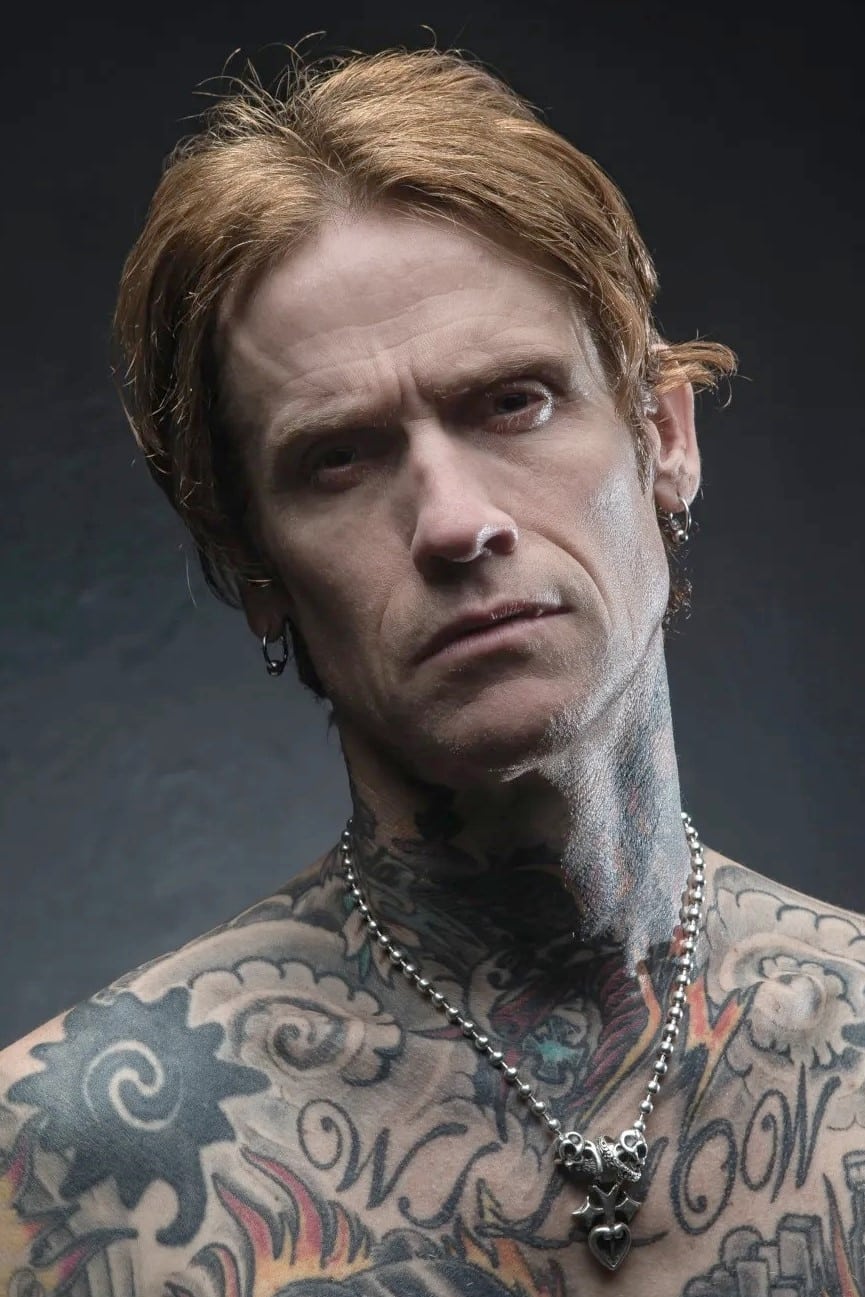 Фото  (Josh Todd)