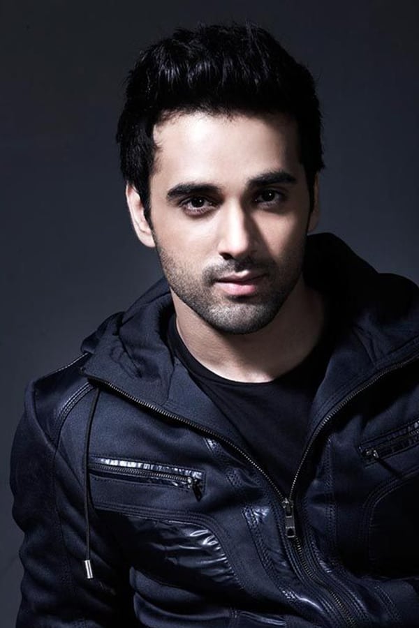 Фото  (Pulkit Samrat)