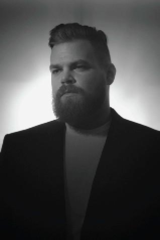 Фото  (Com Truise)