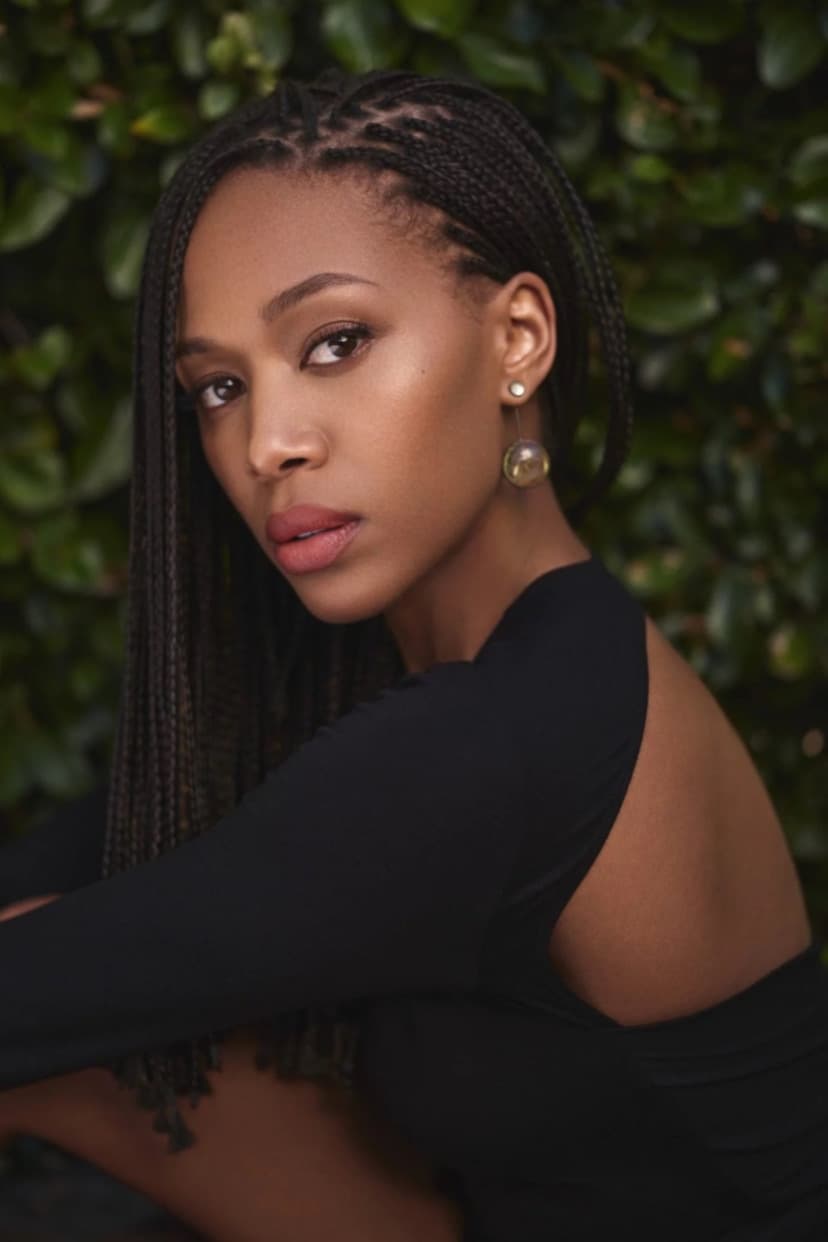 Фото Ніколь Бехарі (Nicole Beharie)