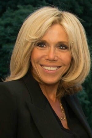 Фото  (Brigitte Macron)