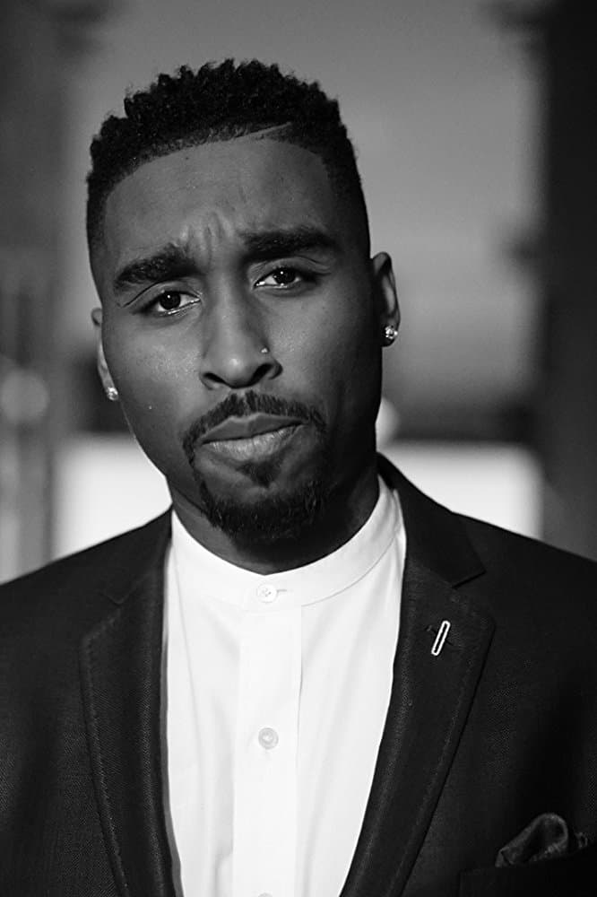 Фото  (Demetrius Shipp Jr.)