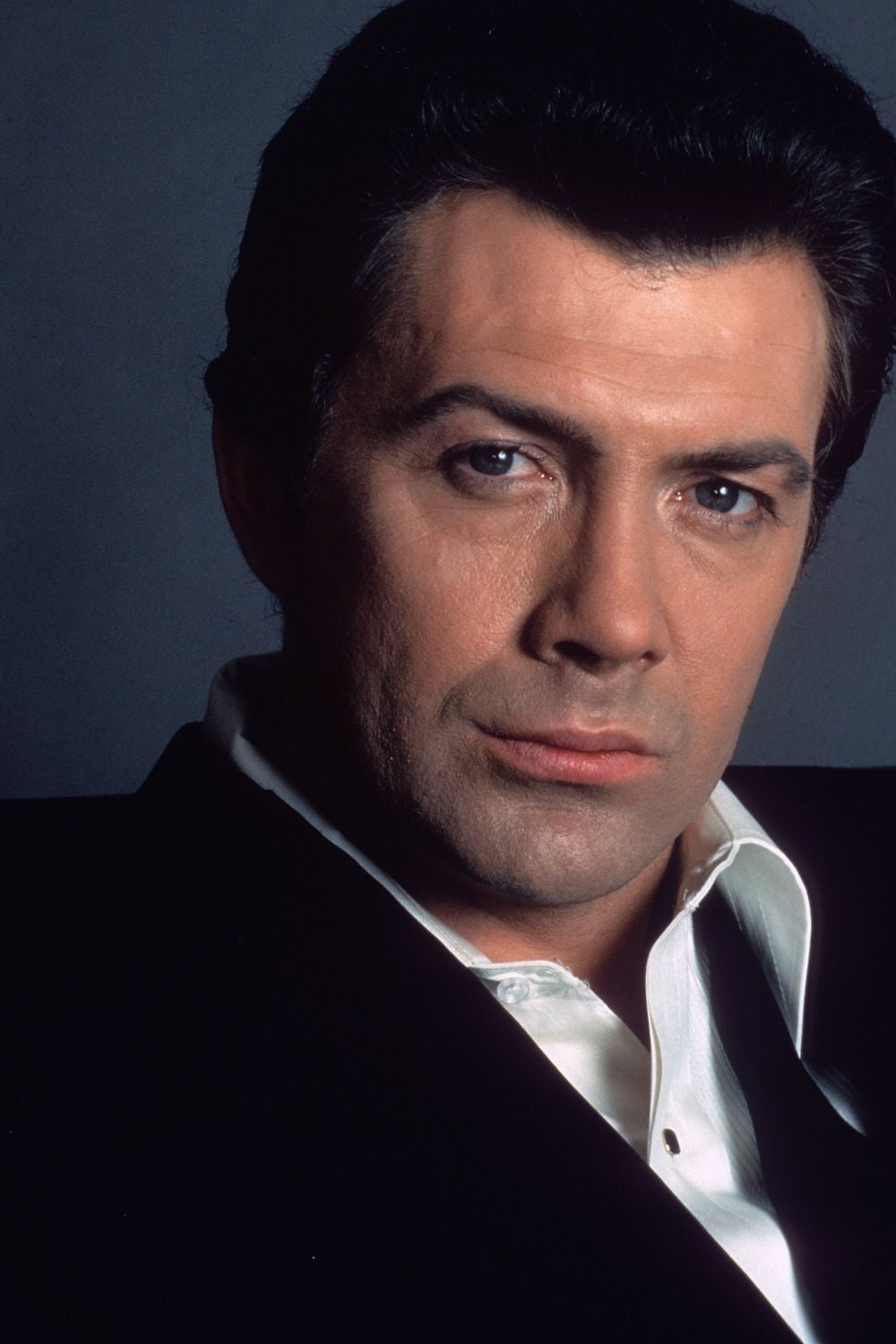 Фото  (Lewis Collins)