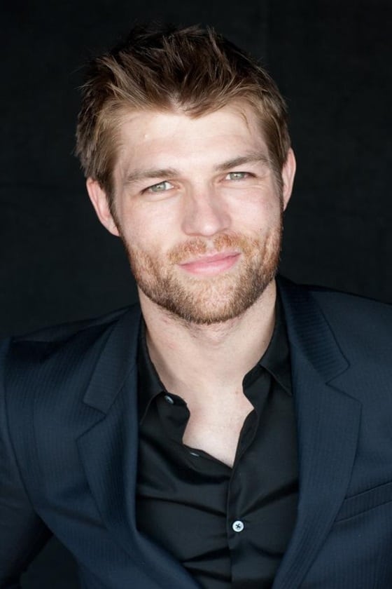 Фото Ліам Макінтайр (Liam McIntyre)