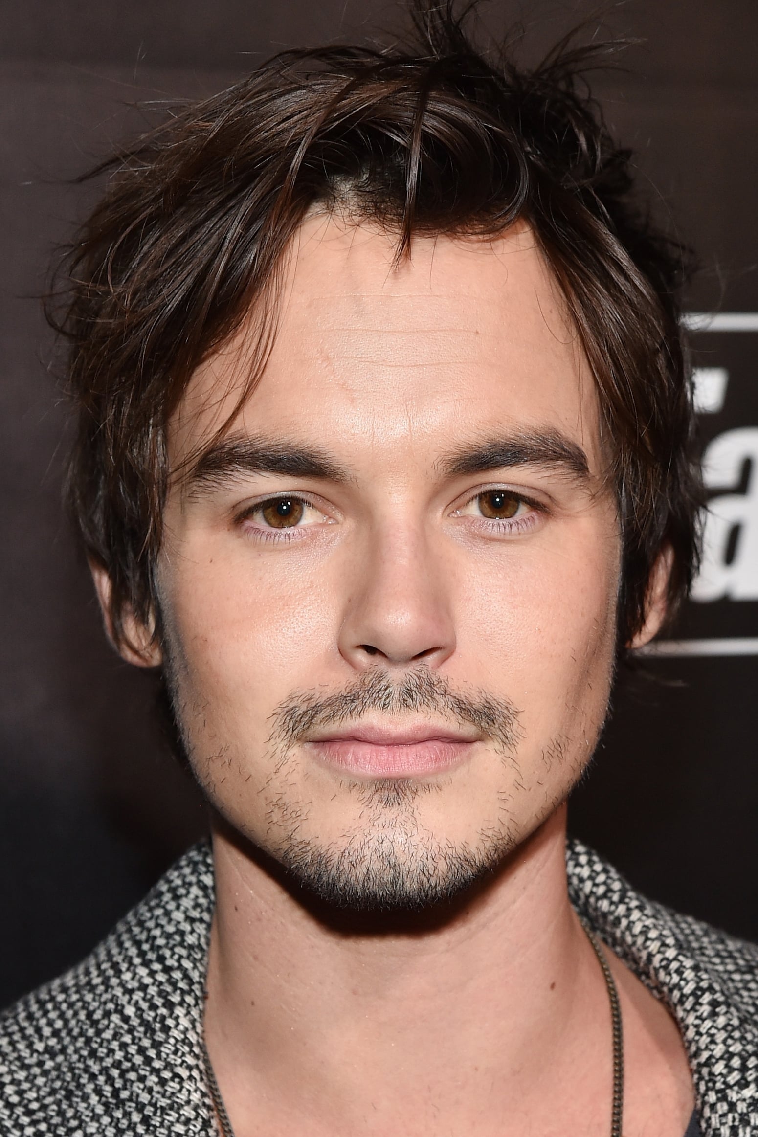 Фото  (Tyler Blackburn)