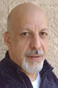 Фото Ерік Аварі (Erick Avari)