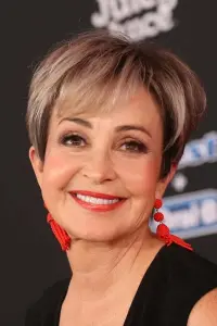 Фото Енні Поттс (Annie Potts)