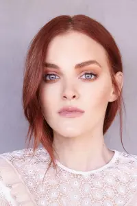 Фото Мадлен Брюер (Madeline Brewer)