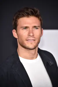 Фото Скотт Іствуд (Scott Eastwood)